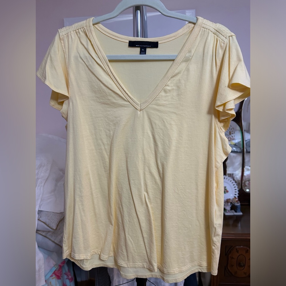 White House Black Market yellow flutter tee size XL
